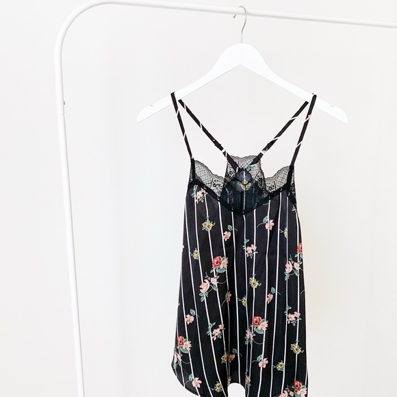 BLACK SCALLOP LACE CAMI - PINSTRIPE FLOARAL - Picture 3 of 7